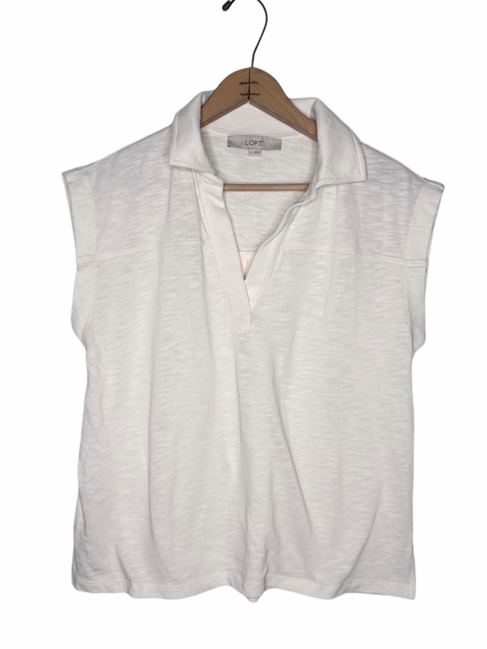 Loft Cream Collared V-neck Muscle Tee Size Small